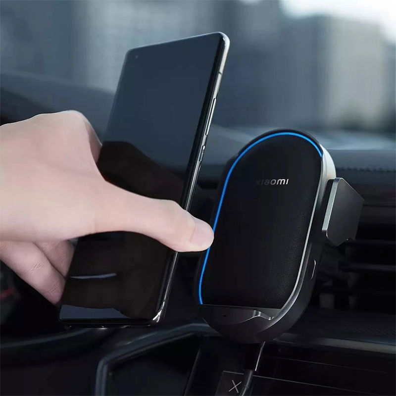 Το Xiaomi Wireless Car Charger Pro είναι μια πιο ισχυρή έκδοση 50 W του φορτιστή