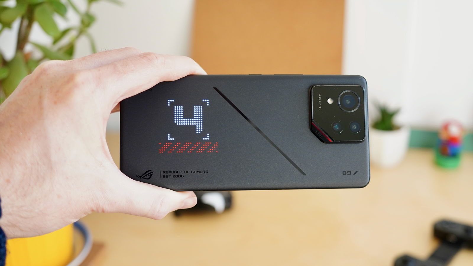 Asus ROG Phone 9 Pro review images