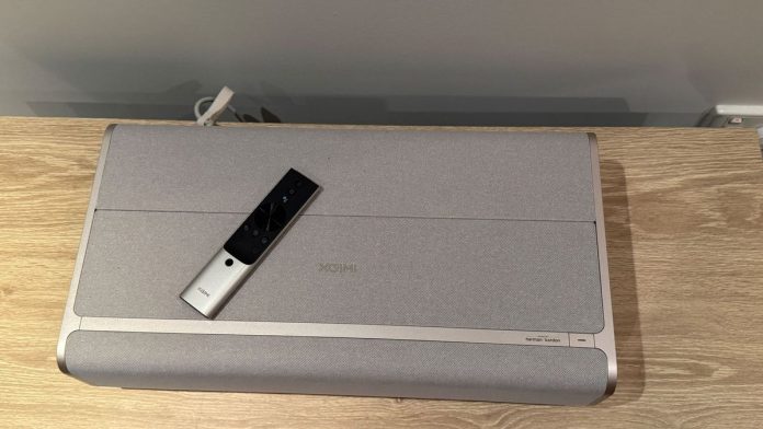 Xgimi Aura 2 Review: Fantastic UST Projector with a Major Flaw